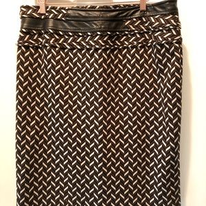 Knit brown-tone skirt with leather accents 14